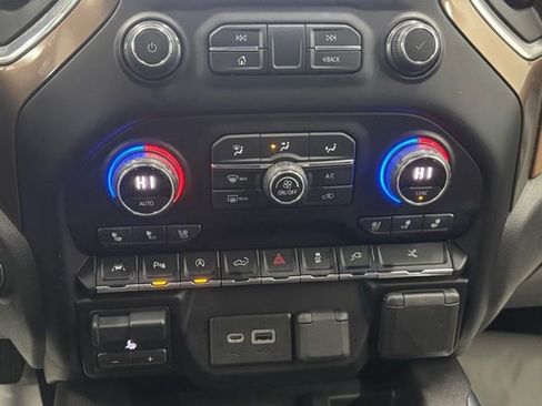 Used 2020 Chevrolet Silverado 1500 High Country w/ Technology Package image 36