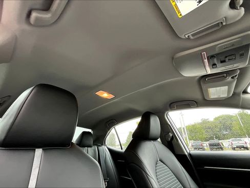 Used 2023 Toyota Camry SE image 22