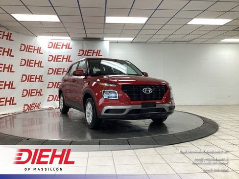 New 2026 Hyundai Venue SE FWD image 1