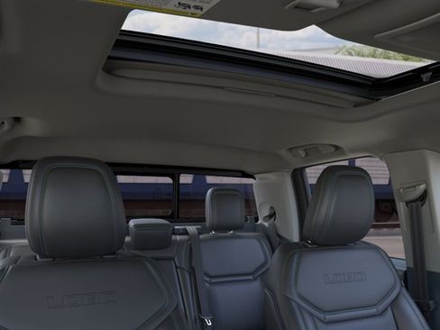 New 2026 Ford Maverick Lobo AWD/4WD image 13