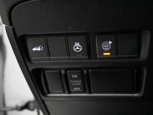 Certified 2023 Nissan Armada SL w/ Captain's Chairs Package image 30