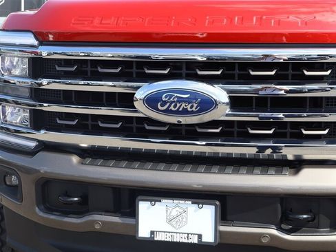 Used 2023 Ford F350 King Ranch w/ FX4 Off-Road Package AWD/4WD image 9