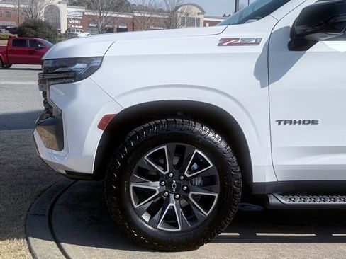 Used 2022 Chevrolet Tahoe Z71 w/ Luxury Package image 12