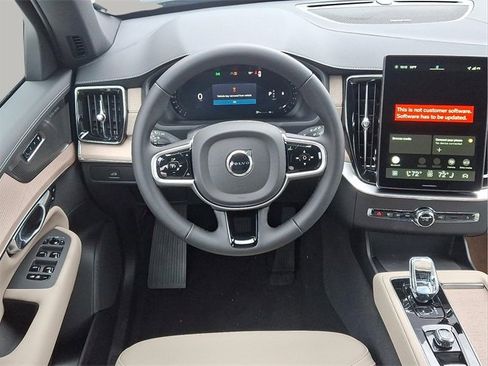 New 2026 Volvo XC90 B6 Plus w/ Protection Package Premier image 5