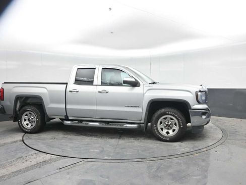 Used 2019 GMC Sierra 1500 Limited w/ Sierra Convenience Package AWD/4WD image 8