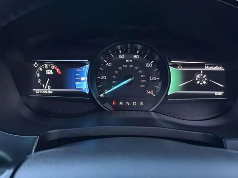 Used 2017 Ford Explorer XLT w/ Equipment Group 202A image 31