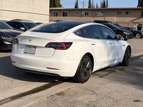 Used 2018 Tesla Model 3 Long Range RWD image 4