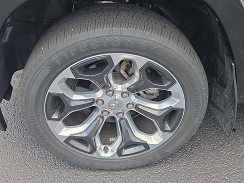 Used 2022 RAM 1500 Limited AWD/4WD image 9