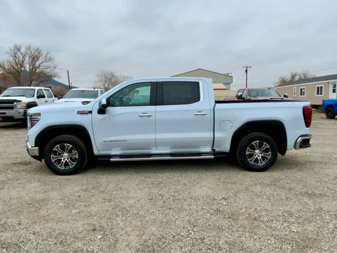New 2026 GMC Sierra 1500 SLT w/ SLT Convenience Package image 2
