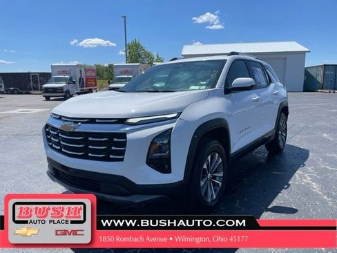 Used 2025 Chevrolet Equinox LT w/ Convenience Package II FWD image 4