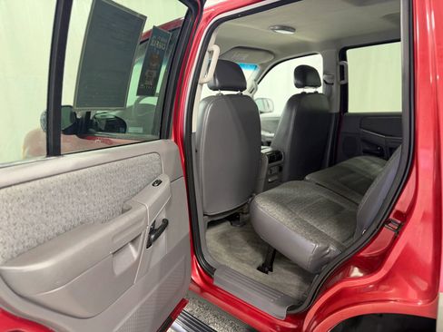 Used 2002 Ford Explorer XLS AWD/4WD image 31