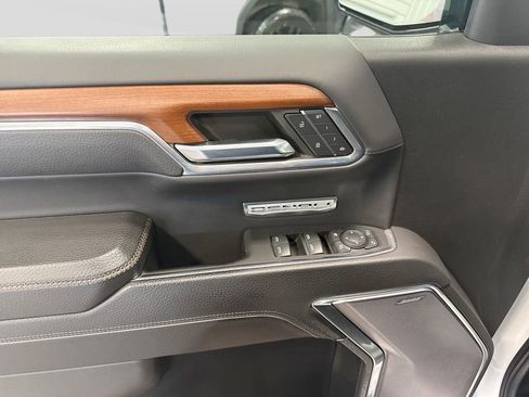 Used 2023 GMC Sierra 1500 Denali w/ Technology Package image 17