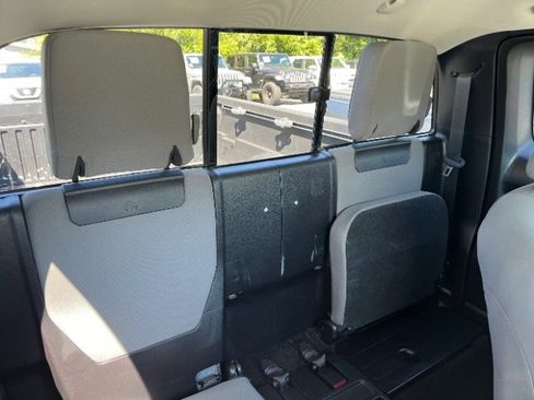 Used 2019 Toyota Tacoma SR5 image 13