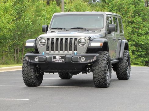 Used 2022 Jeep Wrangler Unlimited Rubicon 4xe w/ Cold Weather Group AWD/4WD image 8