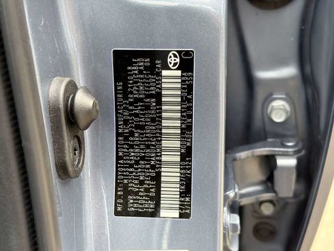 Used 2023 Toyota Corolla LE w/ LE Convenience Package FWD image 28