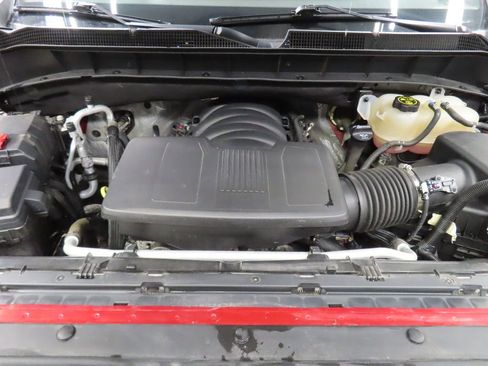 Used 2022 Chevrolet Silverado 1500 High Country w/ Technology Package image 38