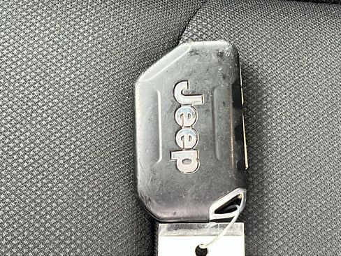 Used 2021 Jeep Wrangler Unlimited Sport AWD/4WD image 29