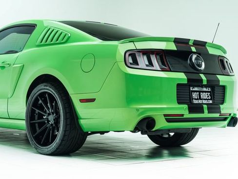 Used 2014 Ford Mustang GT Premium w/ Electronics Package RWD image 20