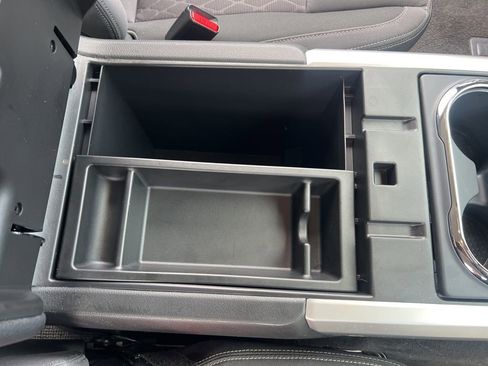 Certified 2024 Nissan Titan SV w/ SV Convenience Package image 24