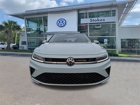 New 2026 Volkswagen Jetta SE image 9