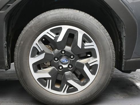 Used 2025 Subaru Forester Premium AWD/4WD image 10