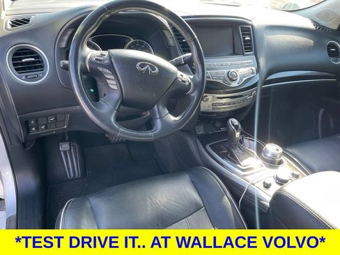Used 2020 INFINITI QX60 Luxe w/ Essential Package FWD image 4