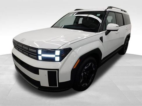 Used 2025 Hyundai Santa Fe SEL image 5