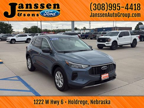 Used 2024 Ford Escape Active FWD image 4