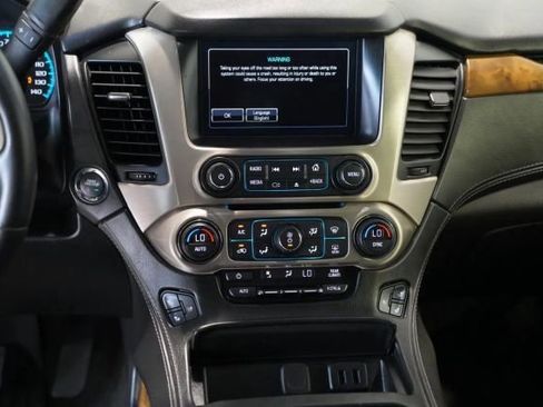 Used 2017 GMC Yukon XL Denali AWD/4WD image 19