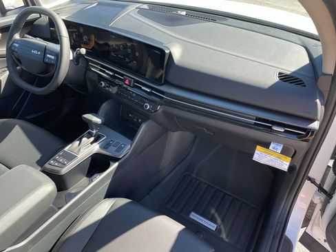 New 2026 Kia Sportage EX w/ EX Panorama Roof Package image 30