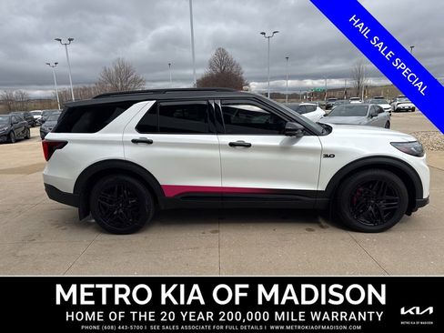Used 2025 Ford Explorer ST w/ Sun And Sound Package AWD/4WD image 6