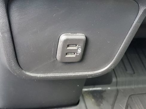 Certified 2022 GMC Terrain SLE w/ Driver Convenience Package FWD image 11