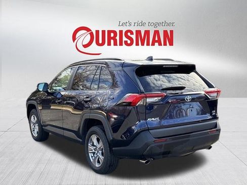 Used 2022 Toyota RAV4 XLE image 4