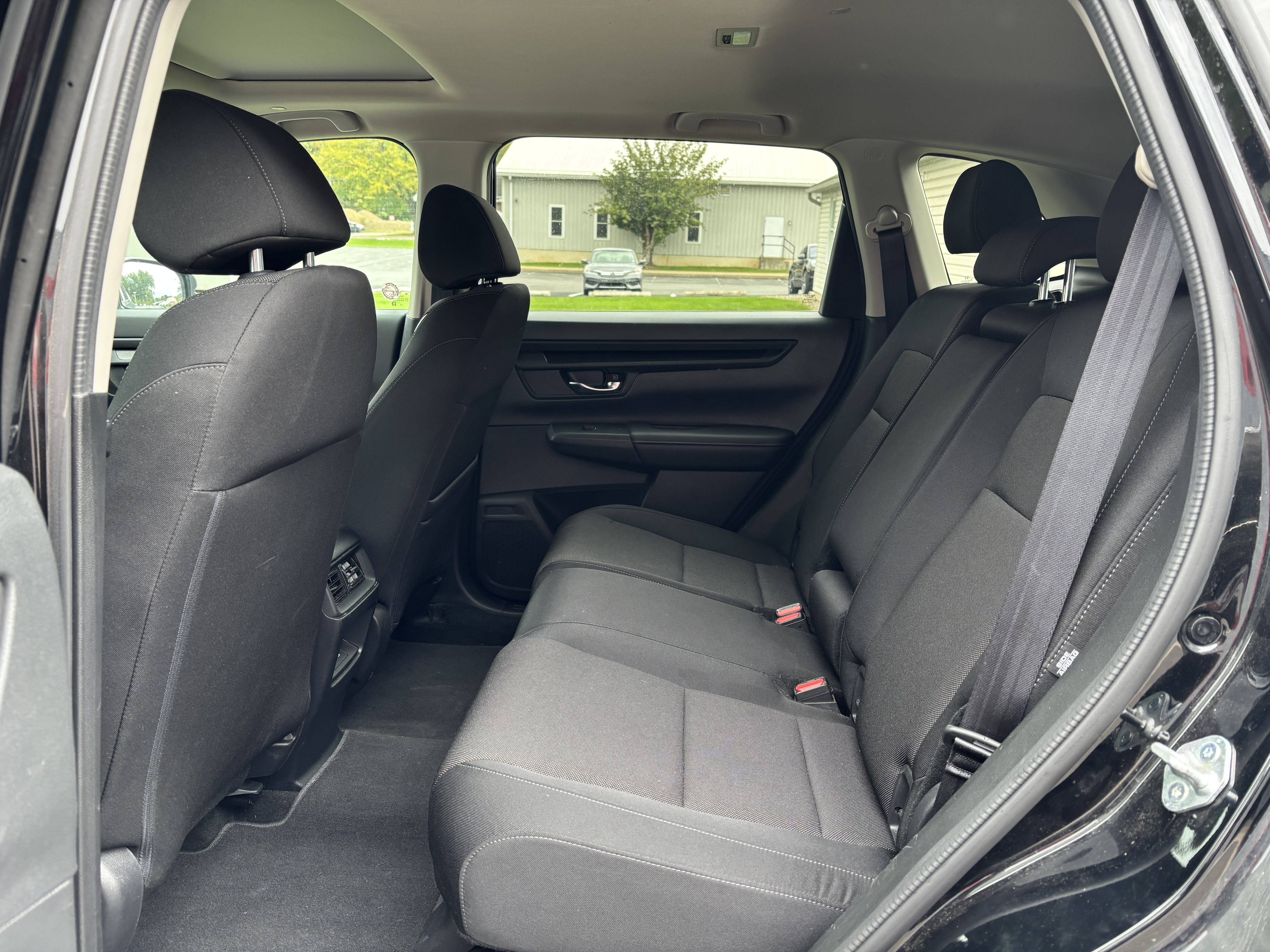 Used 2025 Honda CR-V EX image 13