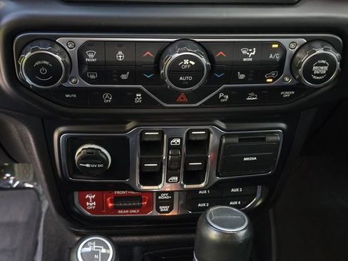 Used 2020 Jeep Gladiator Rubicon AWD/4WD image 26