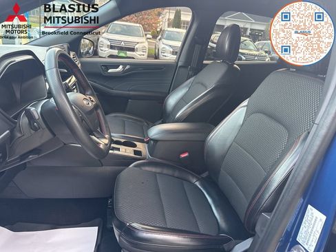 Used 2023 Ford Escape ST-Line w/ Tech Pack #1 AWD/4WD image 13