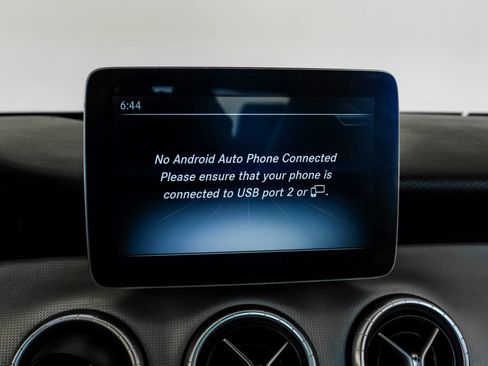 Used 2018 Mercedes-Benz CLA 250 image 26