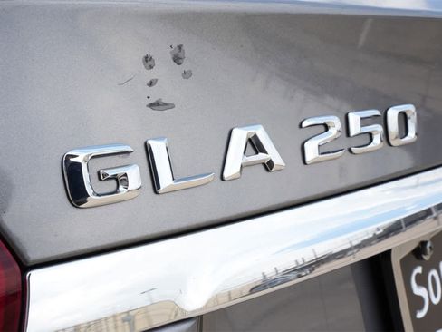Used 2016 Mercedes-Benz GLA 250 image 18