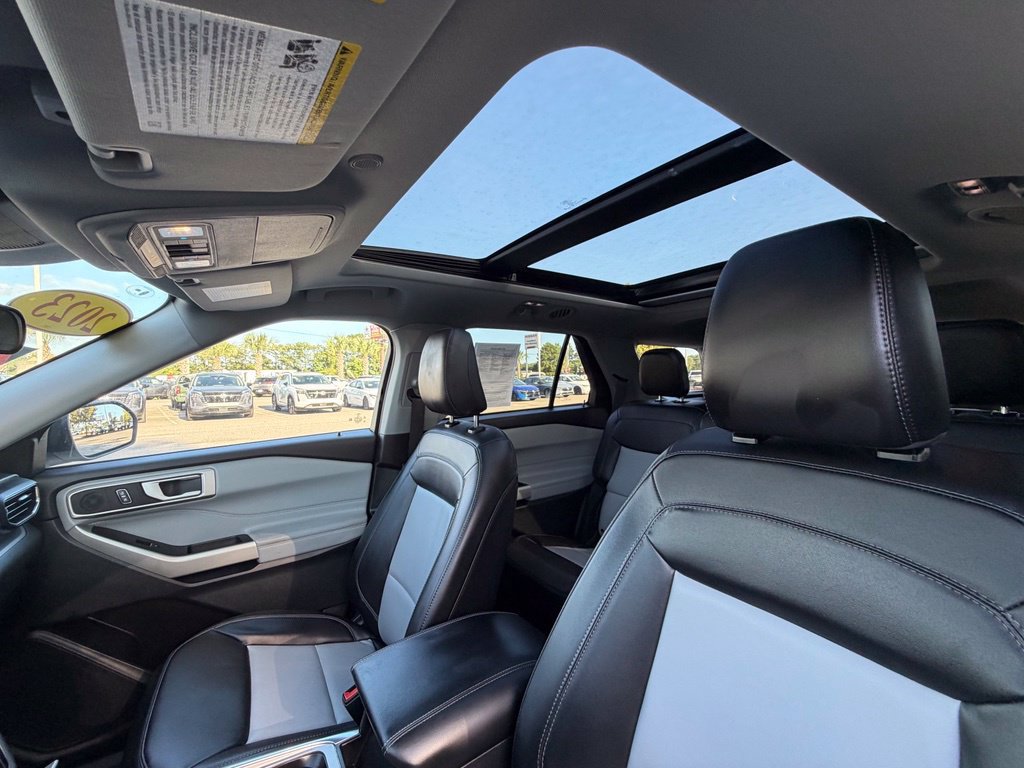 Used 2023 Ford Explorer XLT w/ Equipment Group 202A RWD image 25