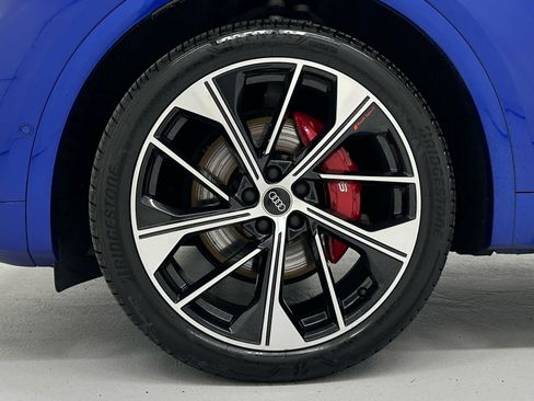 Used 2023 Audi SQ5 Prestige AWD/4WD image 9