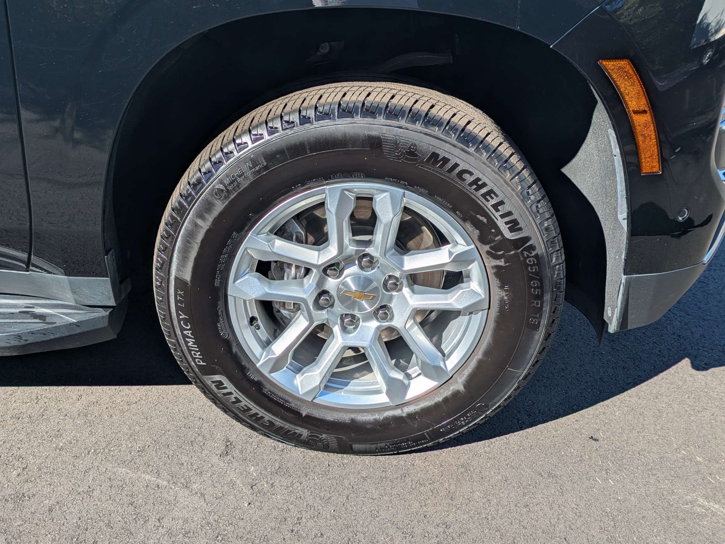 Used 2026 Chevrolet Suburban LT w/ Comfort Package AWD/4WD image 10