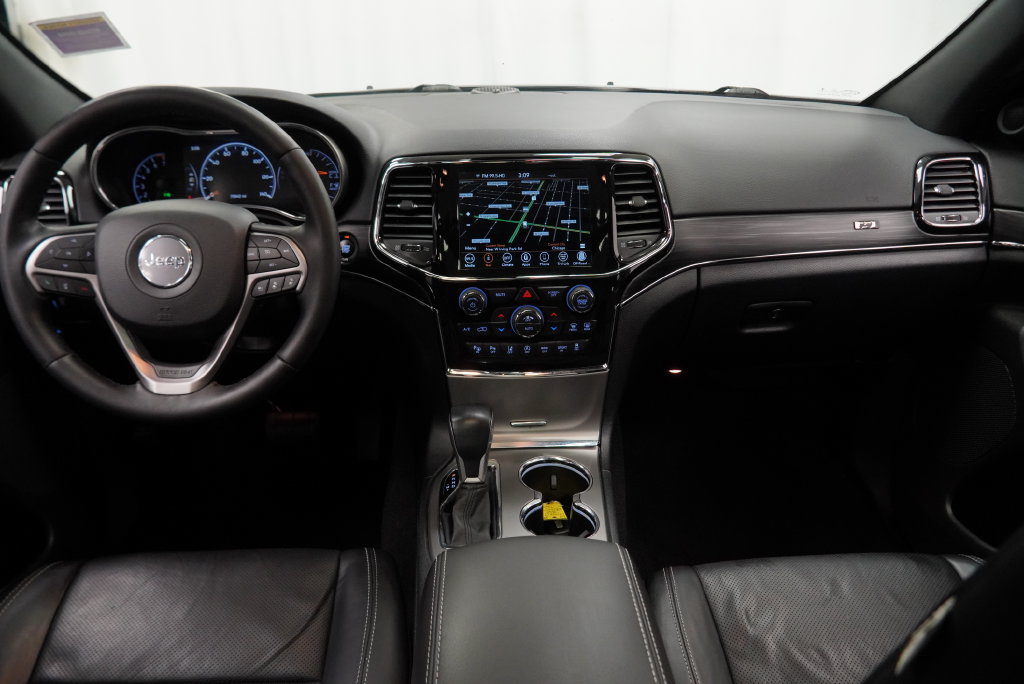 Certified 2021 Jeep Grand Cherokee Limited w/ Quick Order Package 28K 80th AWD/4WD image 2