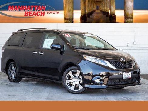 Certified 2017 Toyota Sienna SE FWD image 1