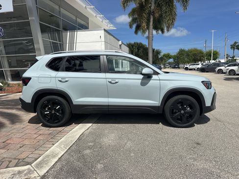 New 2026 Volkswagen Taos SEL AWD/4WD image 5