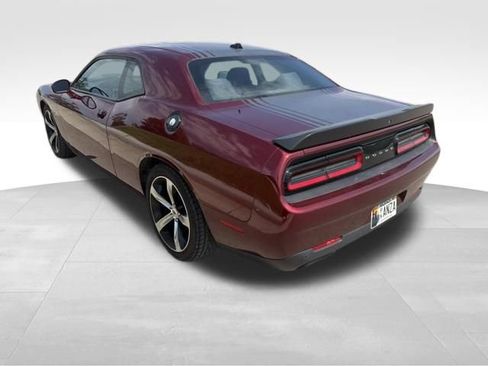 Used 2017 Dodge Challenger R/T RWD image 5