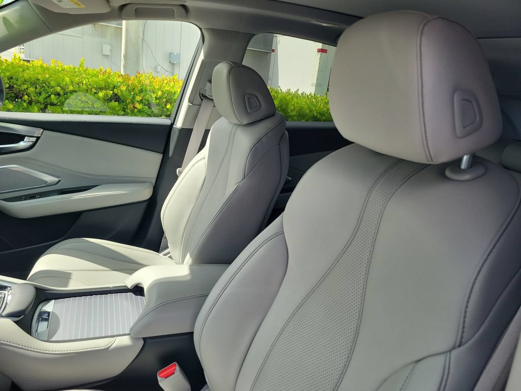 Used 2023 Acura RDX w/ Technology Package FWD image 17