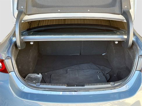 Used 2023 MAZDA MAZDA3 s image 27