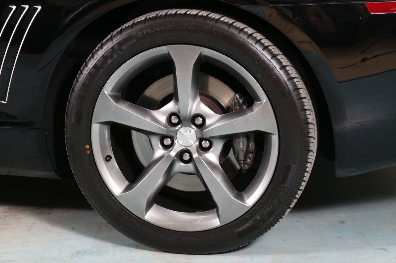 Used 2013 Chevrolet Camaro SS w/ RS Package RWD image 32