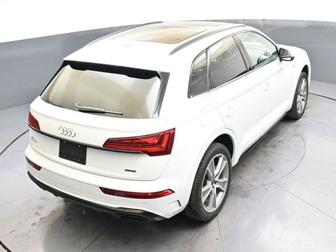Certified 2025 Audi Q5 2.0T Premium w/ Convenience Plus Package image 40