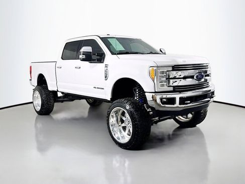 Used 2017 Ford F350 Lariat w/ Lariat Ultimate Package image 7